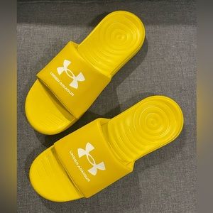 Men’s size 13 Under Armour yellow slides